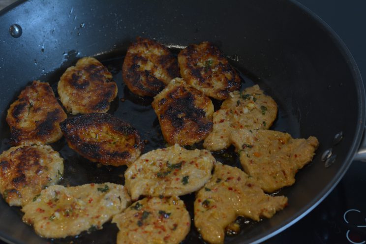 Tom bloggt seinen Alltag Toms Kochecke Sojamedallions mit fruchtigen Salat