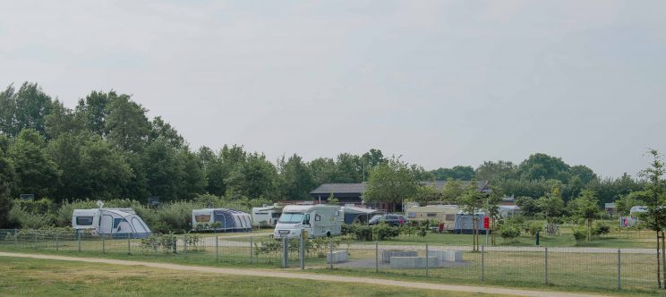 Tom bloggt seinen Alltag, manni abgefahren, schwimmen mit kyra, bericht campingplatz haddorfer see